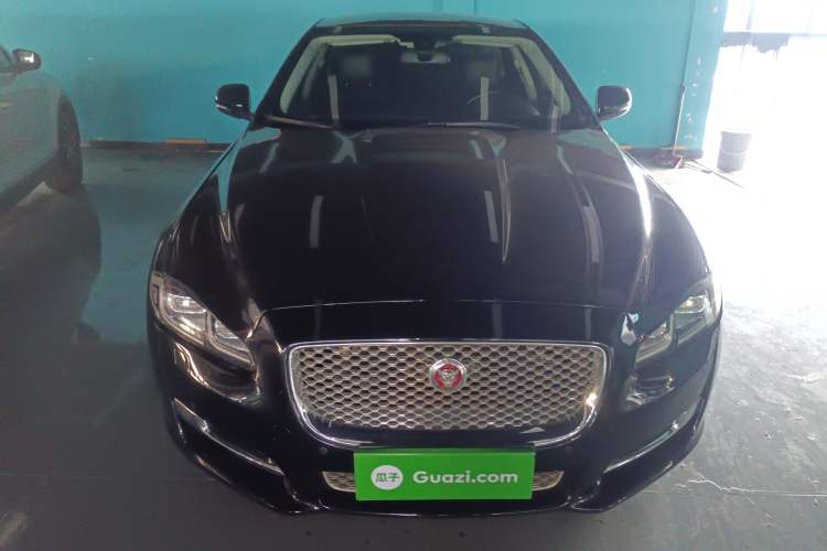 Used Jaguar XJ 2016 XJL 2.0T Two-Wheel-Drive Elegant Business Edition Front