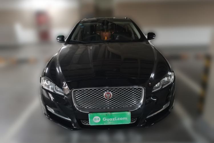 Used Jaguar XJ 2016 XJL 2.0T Two-Wheel-Drive Elegant Business Edition Front