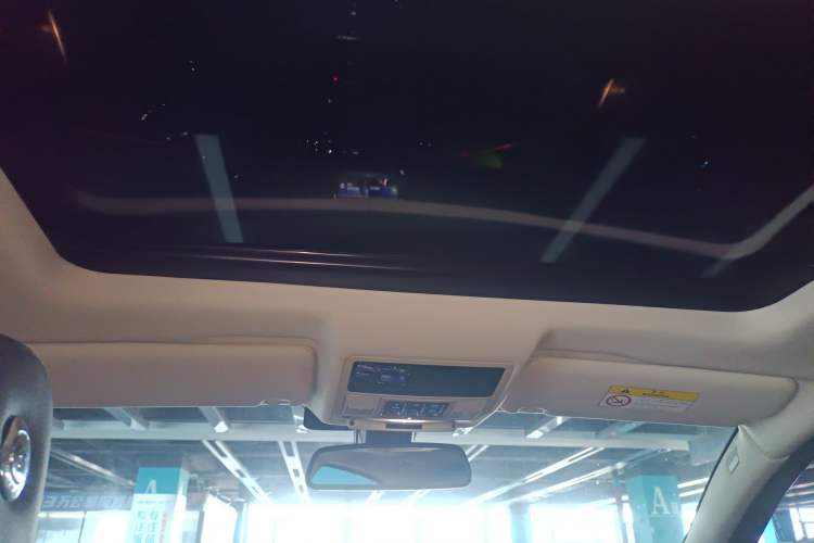 Used Jaguar XJ 2016 XJL 2.0T Two-Wheel-Drive Elegant Business Edition Headliner
