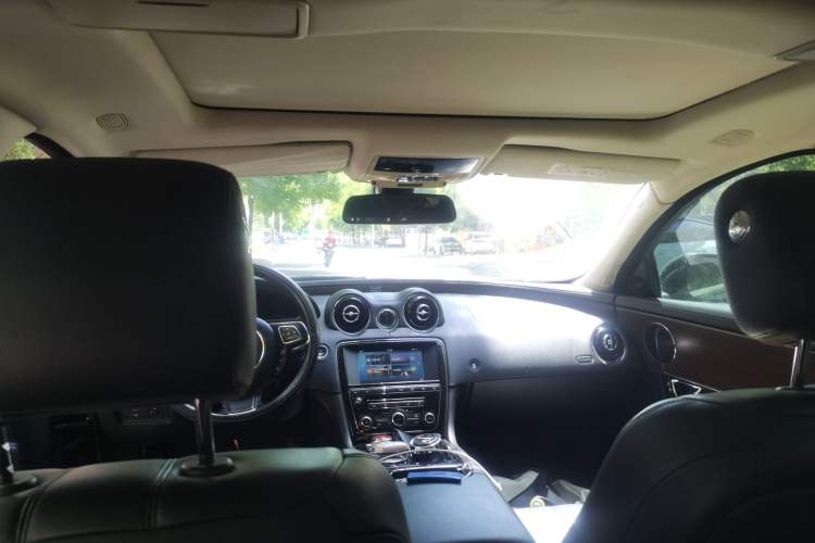 Used Jaguar XJ 2016 XJL 3.0 SC Two-Wheel-Drive Elegant Business Edition Headliner