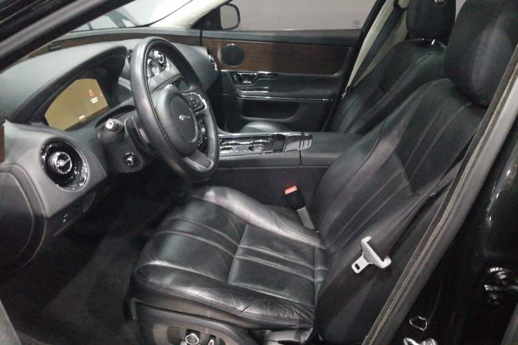 Used Jaguar XJ 2016 XJL 2.0T Two-Wheel-Drive Elegant Business Edition Left Front Seat