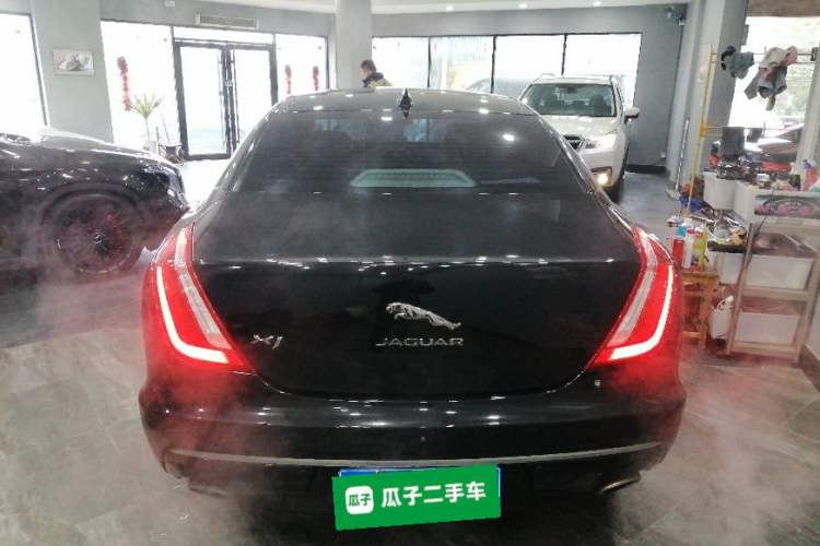 Used Jaguar XJ 2016 XJL 2.0T Two-Wheel-Drive Elegant Business Edition Rear