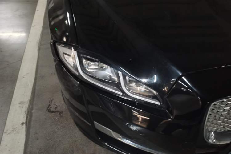 Used Jaguar XJ 2016 XJL 2.0T Two-Wheel-Drive Elegant Business Edition Right Front Headlight