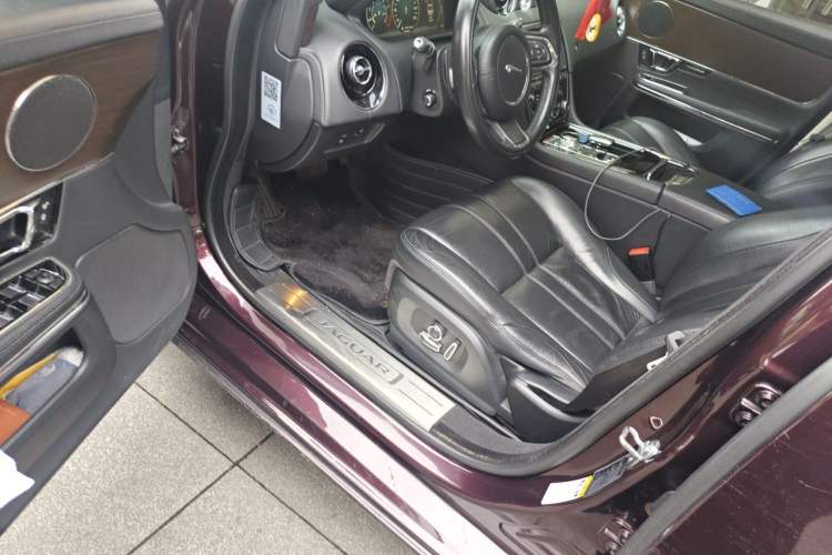 Used Jaguar XJ 2016 XJL 2.0T Two-Wheel-Drive Elegant Business Edition Driver Seat