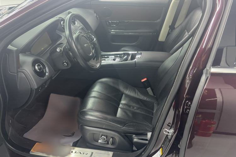 Used Jaguar XJ 2016 XJL 3.0 SC Two-Wheel-Drive Elegant Business Edition Interior 1