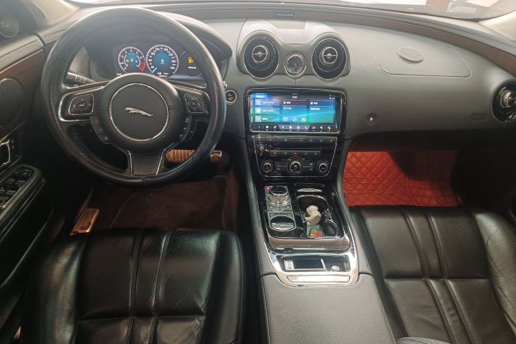 Used Jaguar XJ 2016 XJL 3.0 SC Two-Wheel-Drive Elegant Business Edition Interior 2
