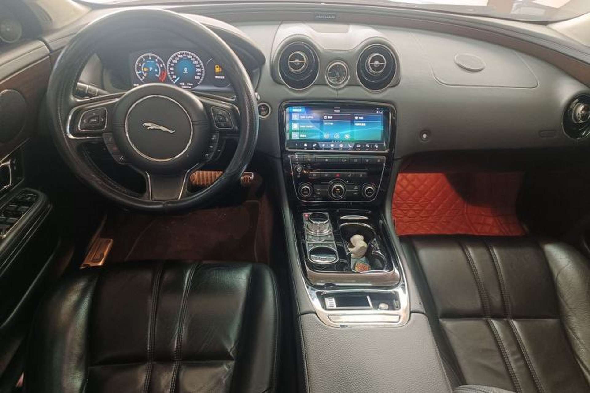 Used Jaguar XJ 2016 XJL 3.0 SC Two-Wheel-Drive Elegant Business Edition Interior 2