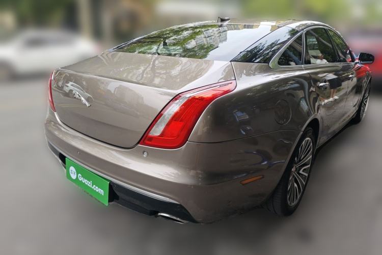 Used Jaguar XJ 2016 XJL 3.0 SC Two-Wheel-Drive Elegant Business Edition Rear Right 45 Deg