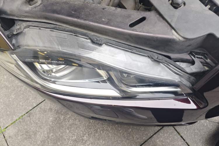 Used Jaguar XJ 2016 XJL 2.0T Two-Wheel-Drive Elegant Business Edition Right Front Headlight