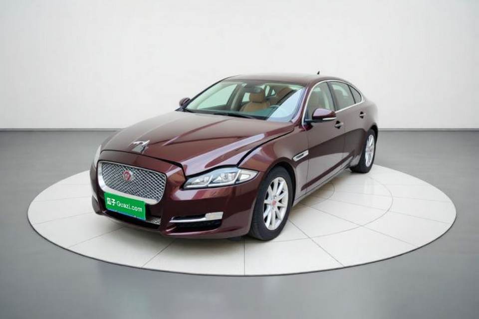 Jaguar XJ 2016