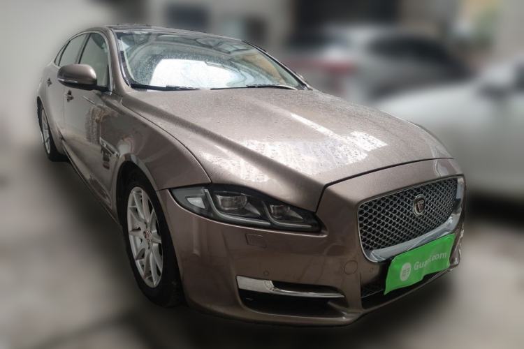 Used Jaguar XJ 2016 XJL 3.0 SC Two-Wheel-Drive Elegant Business Edition Front Right 45 Deg