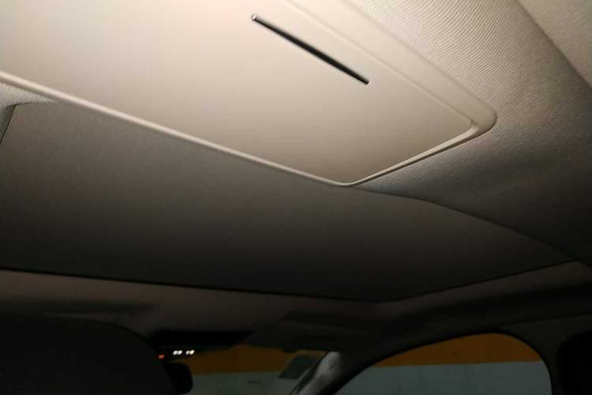 Used Jaguar XJ 2016 XJL 3.0 SC Two-Wheel-Drive Elegant Business Edition Headliner