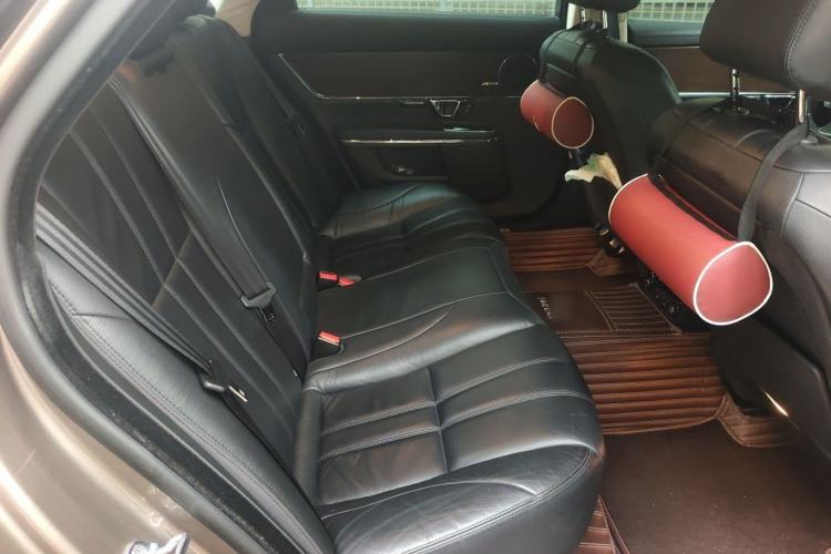 Used Jaguar XJ 2016 XJL 3.0 SC Two-Wheel-Drive Elegant Business Edition Interior 4