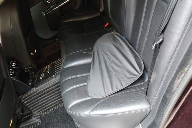 Used Jaguar XJ 2016 XJL 2.0T Two-Wheel-Drive Elegant Business Edition Left Rear Seat