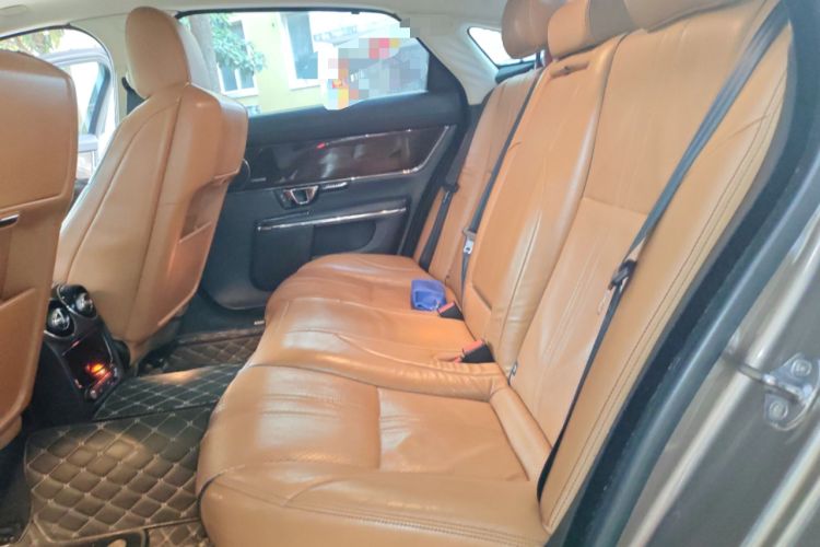 Used Jaguar XJ 2016 XJL 3.0 SC Four-Wheel Drive Panoramic Business Edition Left Rear Seat