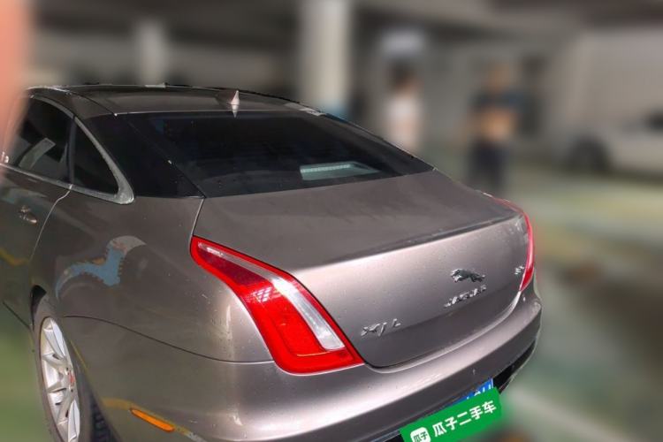 Used Jaguar XJ 2016 XJL 3.0 SC Two-Wheel-Drive Elegant Business Edition Rear