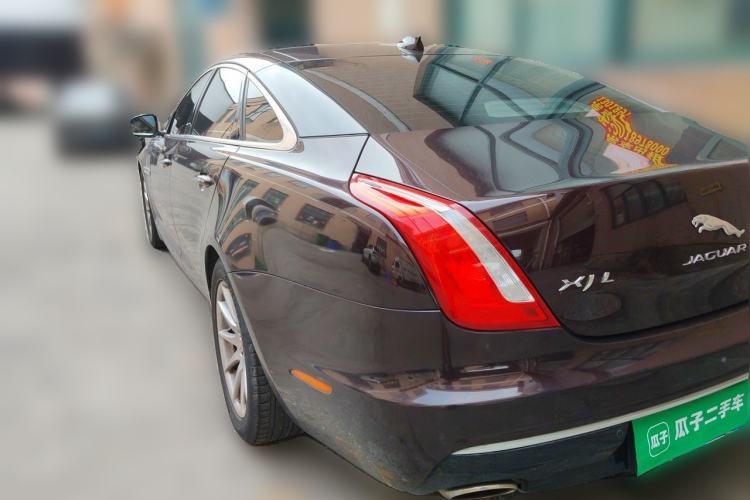 Used Jaguar XJ 2016 XJL 2.0T Two-Wheel-Drive Elegant Business Edition Rear Left 45 Deg