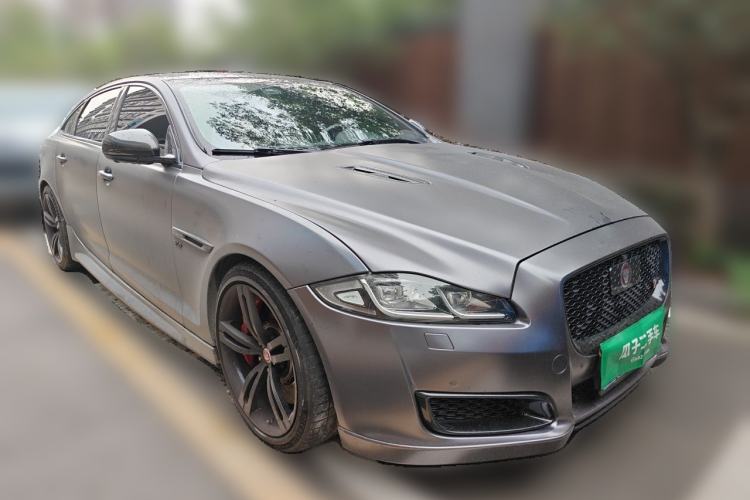 Used Jaguar XJ 2016 XJL 3.0 SC Four-Wheel Drive Panoramic Business Edition Front Right 45 Deg