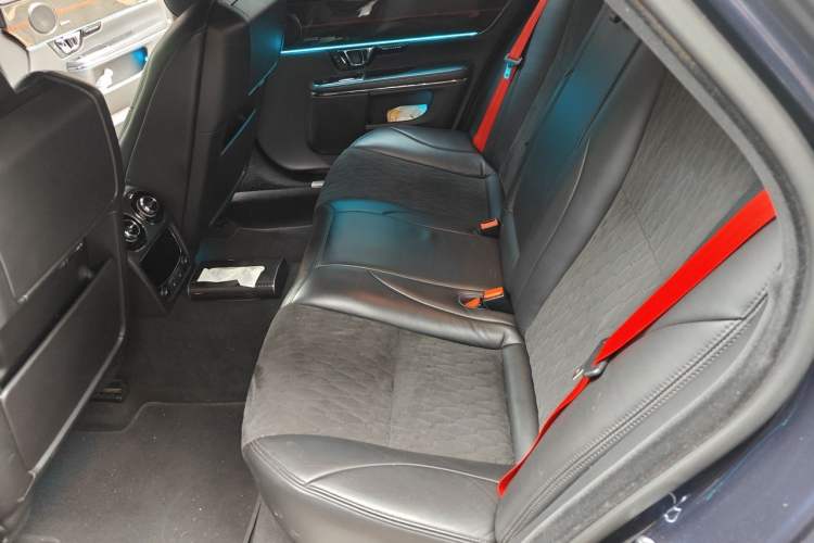 Used Jaguar XJ 2016 XJL 3.0 SC Four-Wheel Drive Panoramic Business Edition Left Rear Seat