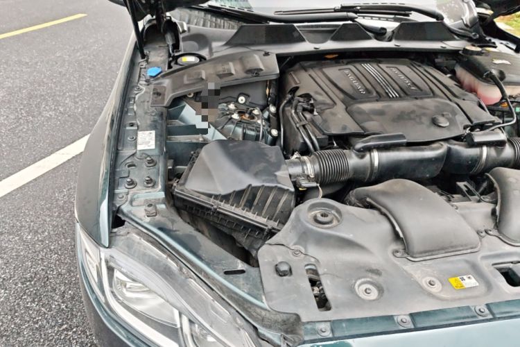 Used Jaguar XJ 2016 XJL 3.0 SC Two-Wheel-Drive Elegant Business Edition Engine Bay Right