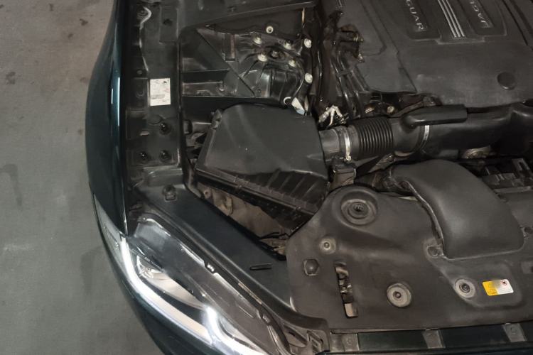 Used Jaguar XJ 2016 XJL 3.0 SC Two-Wheel-Drive Elegant Business Edition Engine Bay Right