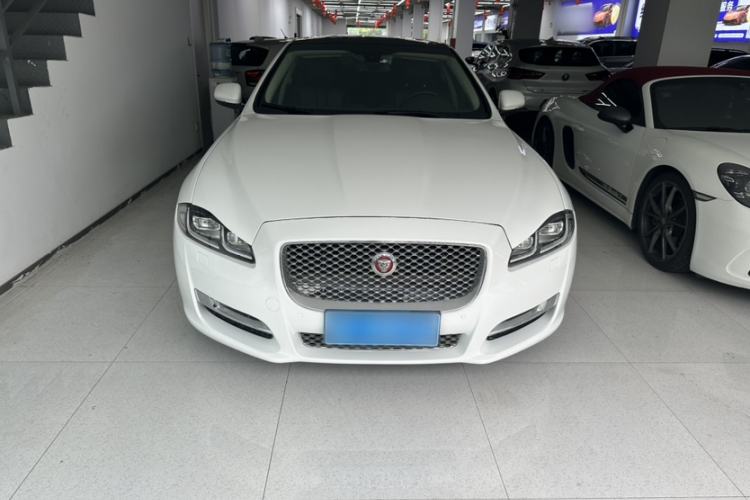 Used Jaguar XJ 2016 XJL 3.0 SC Two-Wheel-Drive Elegant Business Edition Exterior 5