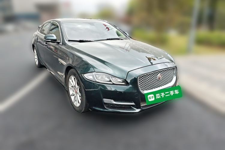 Used Jaguar XJ 2016 XJL 3.0 SC Two-Wheel-Drive Elegant Business Edition Front Right 45 Deg