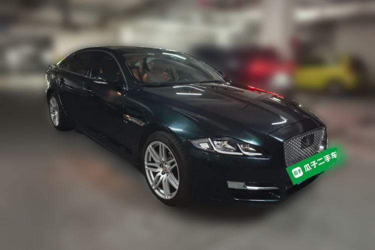 Used Jaguar XJ 2016 XJL 3.0 SC Two-Wheel-Drive Elegant Business Edition Front Right 45 Deg