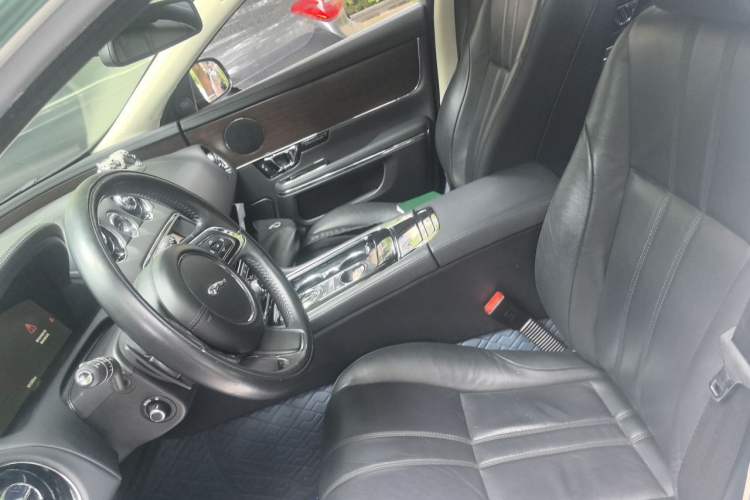 Used Jaguar XJ 2016 XJL 3.0 SC Two-Wheel-Drive Elegant Business Edition Left Front Seat