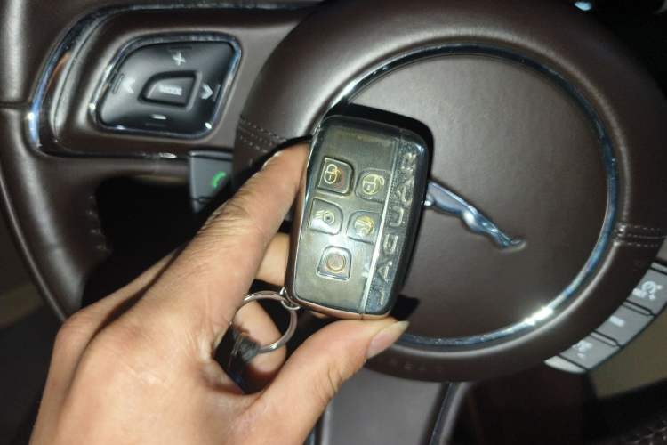 Used Jaguar XJ 2016 XJL 3.0 SC Two-Wheel-Drive Elegant Business Edition Vehicle Key