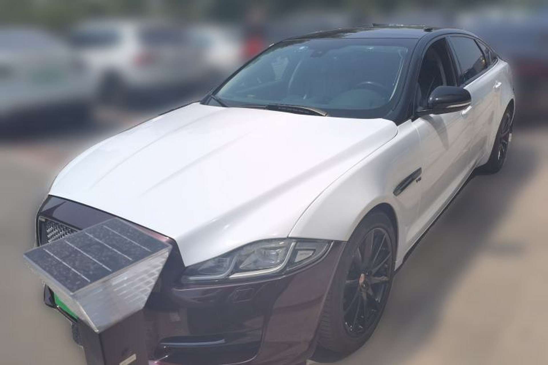 Used Jaguar XJ 2016 XJL 3.0 SC Four-Wheel Drive Panoramic Business Edition Front Left 45 Deg