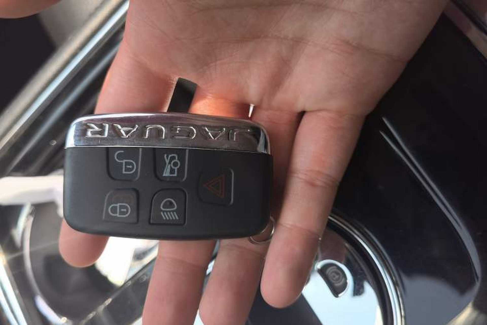Used Jaguar XJ 2016 XJL 3.0 SC Four-Wheel Drive Panoramic Business Edition Vehicle Key