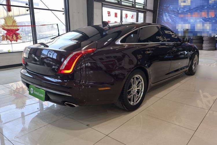 Used Jaguar XJ 2016 XJL 2.0T Two-Wheel-Drive Elegant Business Edition Exterior 3