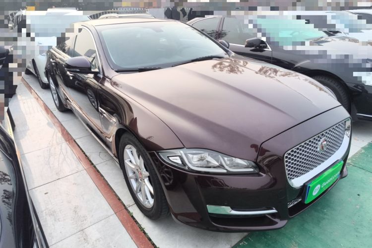 Used Jaguar XJ 2016 XJL 3.0 SC Two-Wheel-Drive Elegant Business Edition Front Right 45 Deg