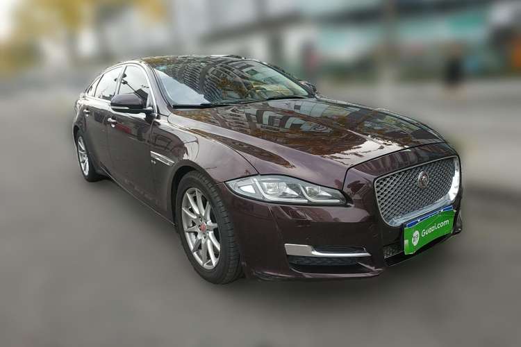 Used Jaguar XJ 2016 XJL 3.0 SC Two-Wheel-Drive Elegant Business Edition Front Right 45 Deg