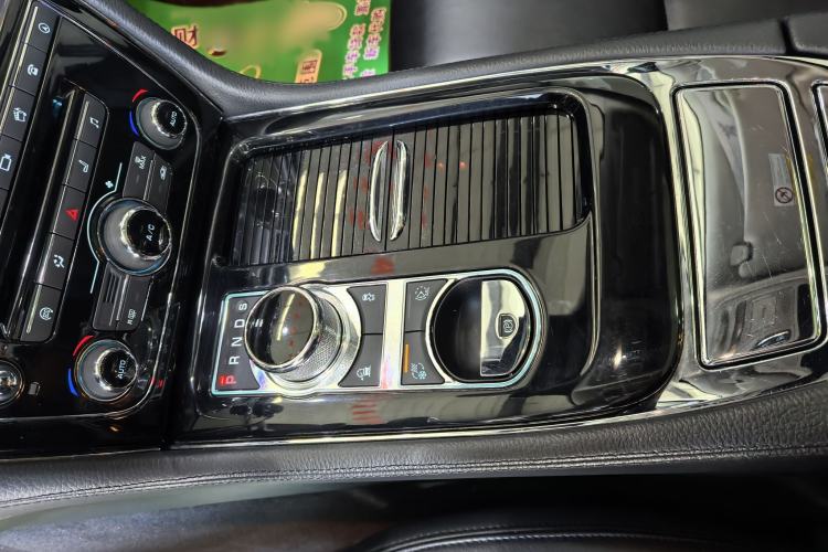 Used Jaguar XJ 2016 XJL 2.0T Two-Wheel-Drive Elegant Business Edition Gear Lever