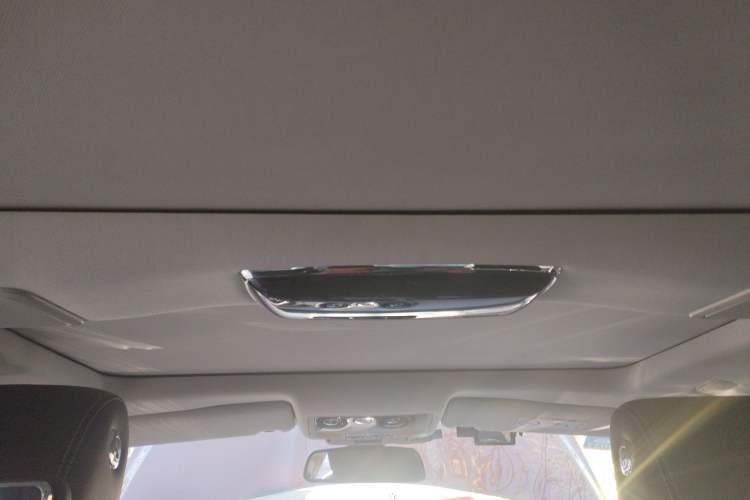 Used Jaguar XJ 2016 XJL 3.0 SC Four-Wheel Drive Panoramic Business Edition Headliner