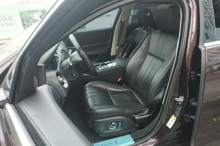 Used Jaguar XJ 2016 XJL 3.0 SC Two-Wheel-Drive Elegant Business Edition Left Front Seat