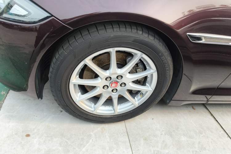 Used Jaguar XJ 2016 XJL 3.0 SC Two-Wheel-Drive Elegant Business Edition Left Front Wheel Hub
