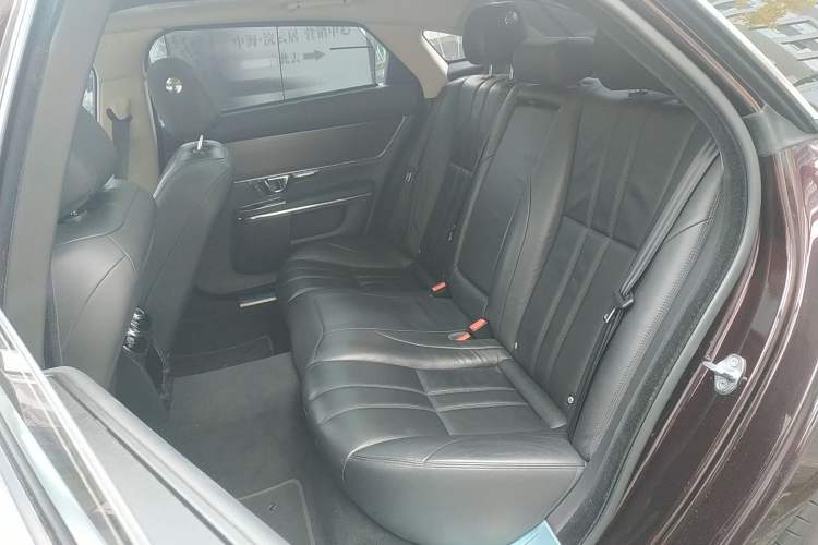 Used Jaguar XJ 2016 XJL 3.0 SC Two-Wheel-Drive Elegant Business Edition Left Rear Seat