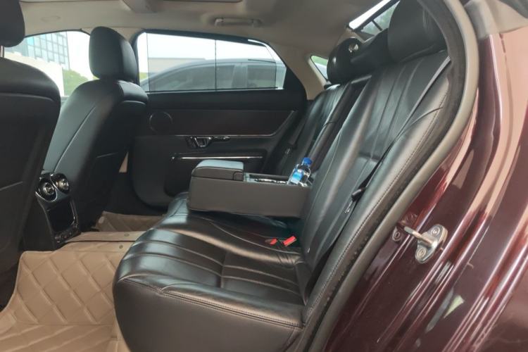 Used Jaguar XJ 2016 XJL 3.0 SC Two-Wheel-Drive Elegant Business Edition Left Rear Seat
