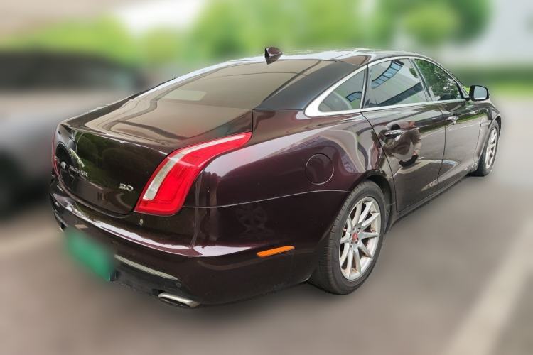 Used Jaguar XJ 2016 XJL 3.0 SC Two-Wheel-Drive Elegant Business Edition Rear Right 45 Deg