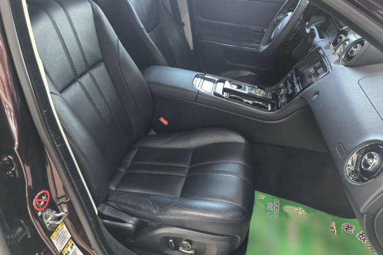 Used Jaguar XJ 2016 XJL 2.0T Two-Wheel-Drive Elegant Business Edition Right Front Seat