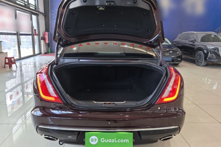 Used Jaguar XJ 2016 XJL 2.0T Two-Wheel-Drive Elegant Business Edition Trunk