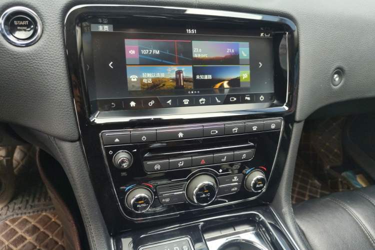 Used Jaguar XJ 2016 XJL 3.0 SC Two-Wheel-Drive Elegant Business Edition Audio And AC Panel