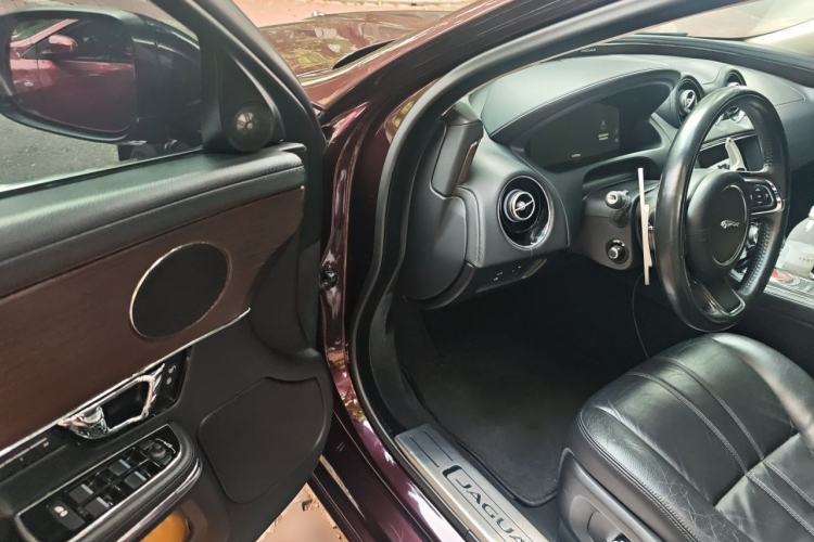 Used Jaguar XJ 2016 XJL 3.0 SC Two-Wheel-Drive Elegant Business Edition Driver Seat