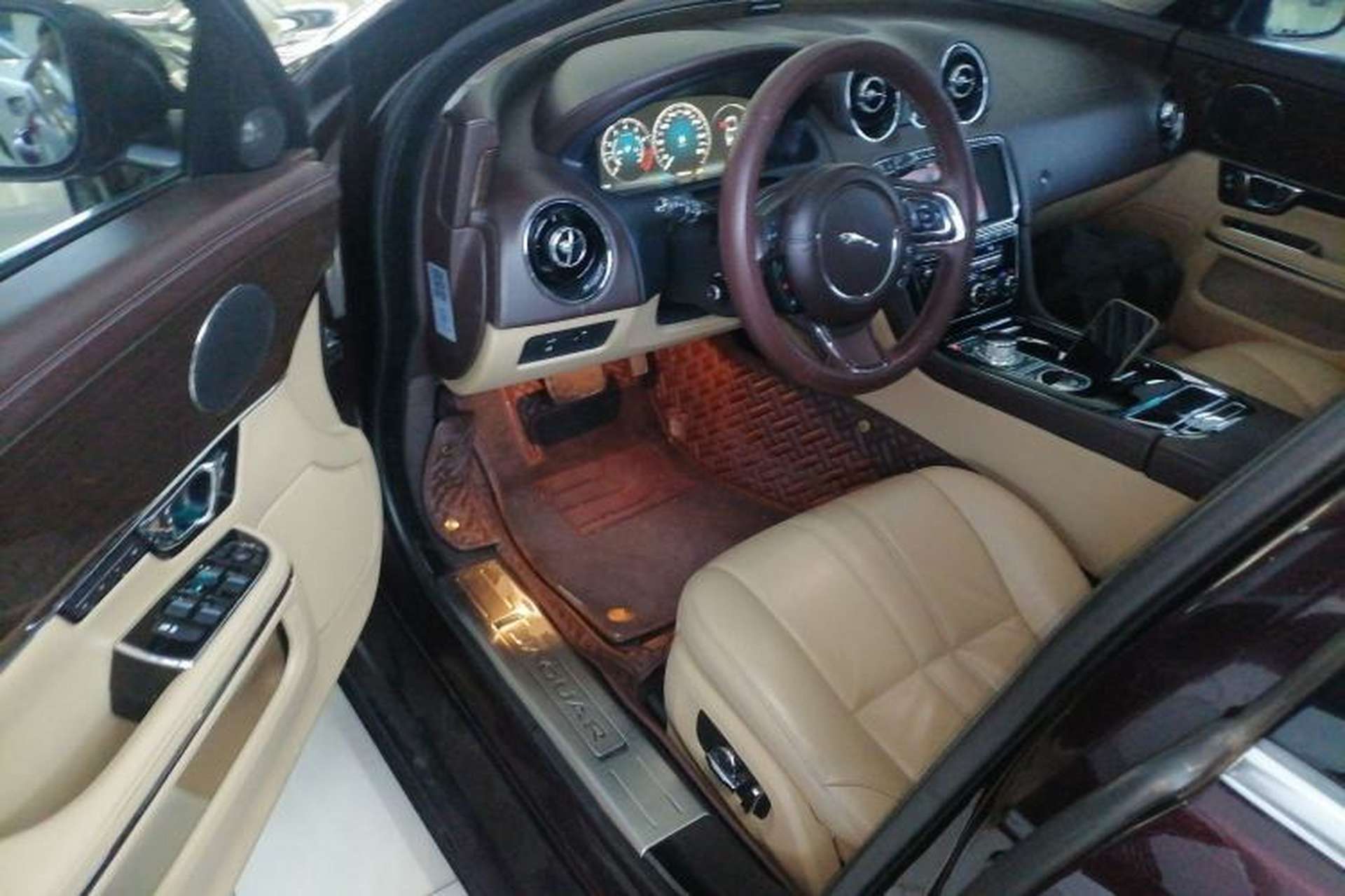 Used Jaguar XJ 2016 XJL 2.0T Two-Wheel-Drive Elegant Business Edition Driver Seat