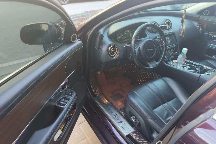 Used Jaguar XJ 2016 XJL 2.0T Two-Wheel-Drive Elegant Business Edition Driver Seat