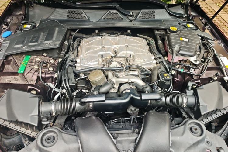 Used Jaguar XJ 2016 XJL 3.0 SC Two-Wheel-Drive Elegant Business Edition Engine Bay
