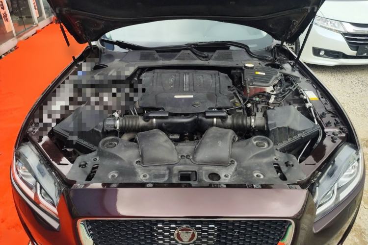 Used Jaguar XJ 2016 XJL 3.0 SC Two-Wheel-Drive Elegant Business Edition Engine Bay